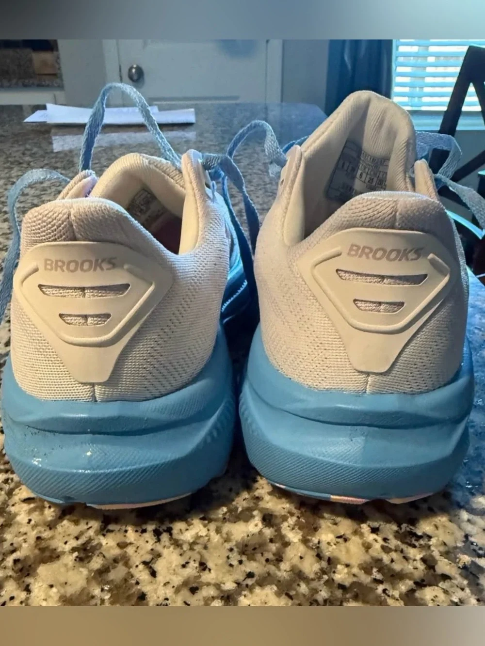 Brooks Ghost running sneakers - Picture 6 of 6
